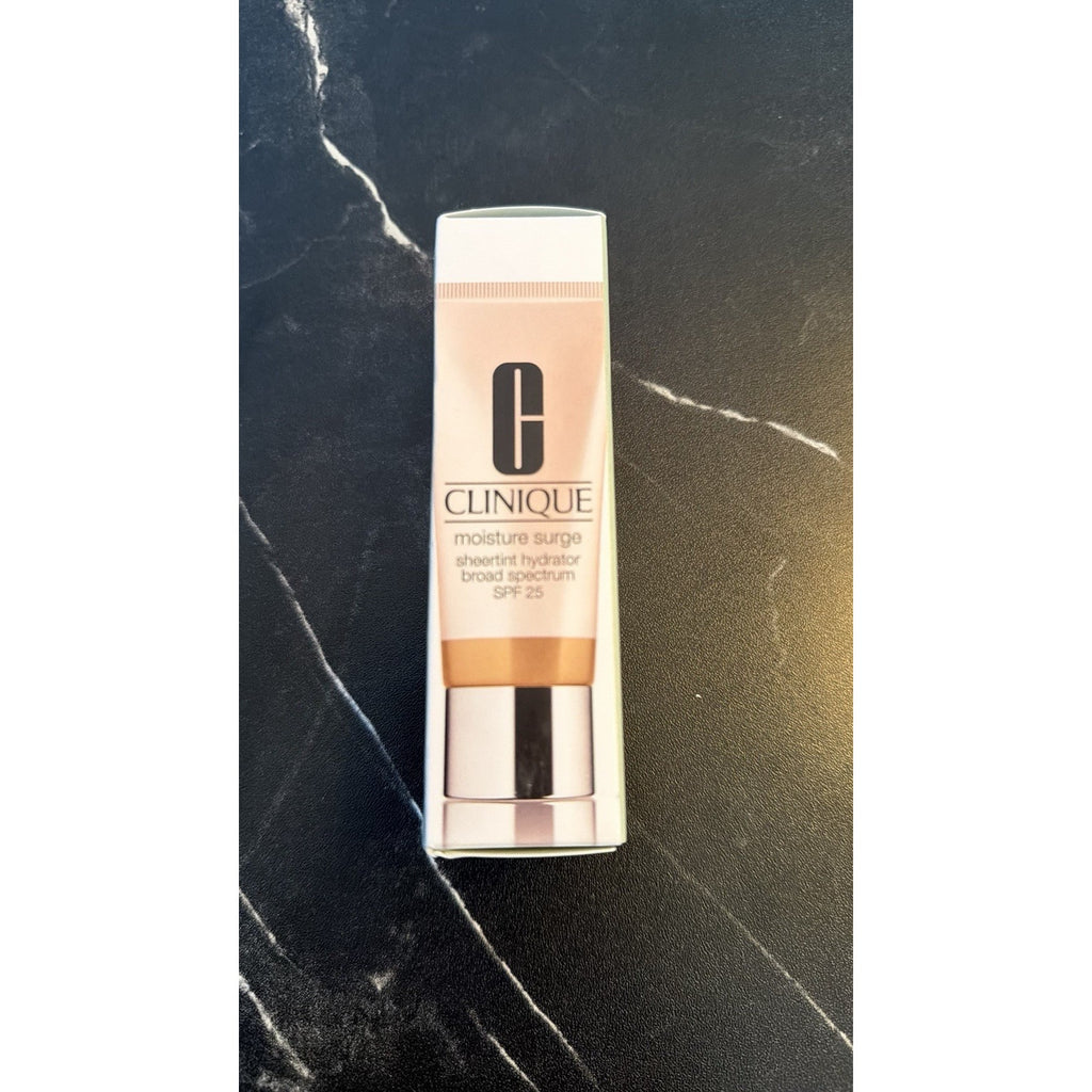 Clinique Moisture Surge Tinted Sheertint Moisturiser SPF 25 - Light Medium NIB